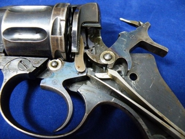 Устройство ударно-спускового механизма, его виды и насколько они безопасны