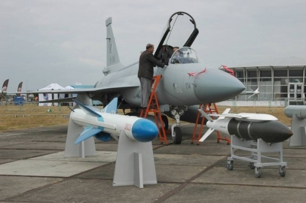 Характеристики и описание высокоточных бомб Jdam-ER, их применение